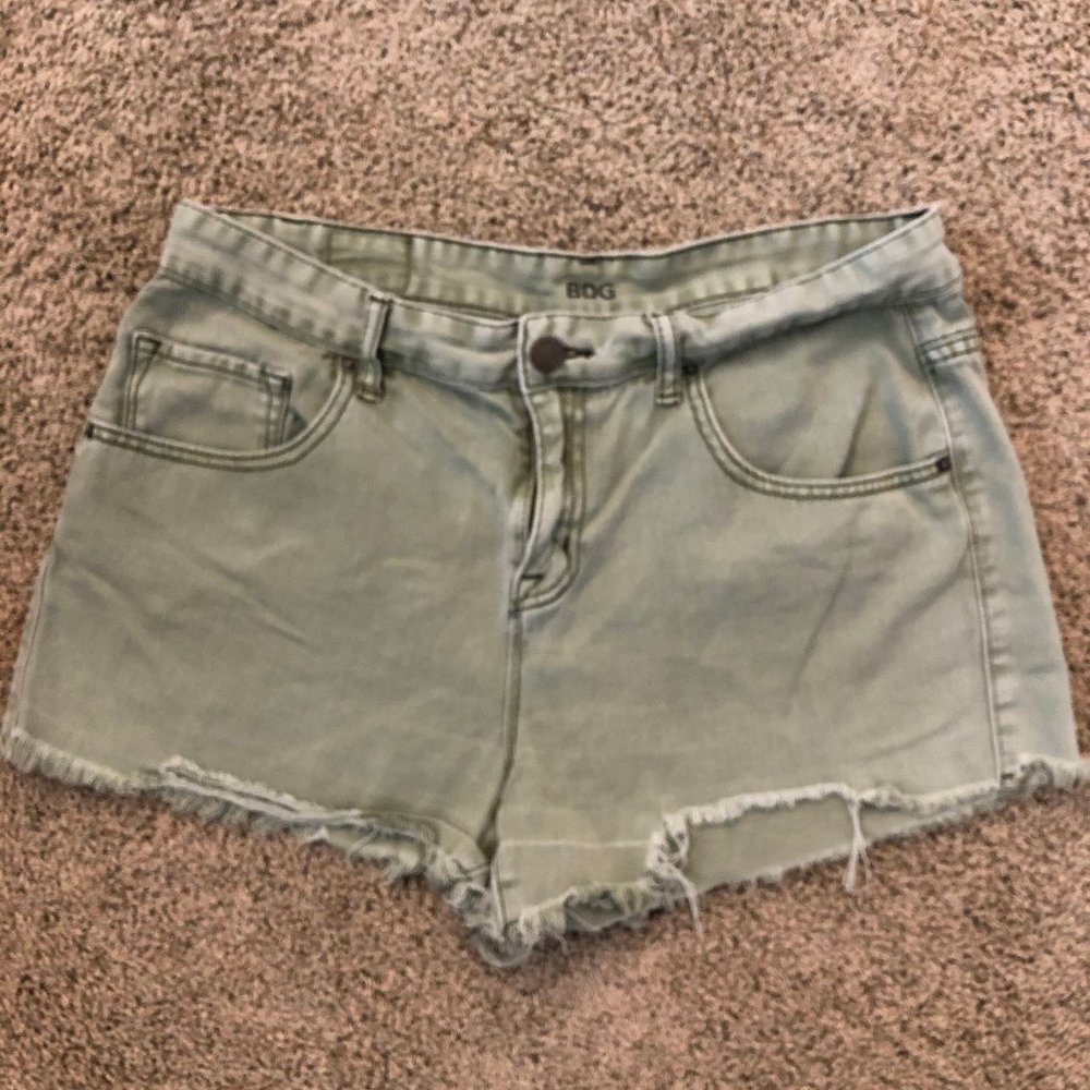 BDG Mid Rise Freja Vintage Fit Shorts